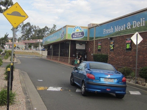 オーストラリアで車を運転する際の注意点と日本との道路事情の違い Australia Here And Now