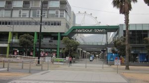 ハーバータウン　アウトレット　メルボルン