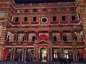 シドニー　ビビッド