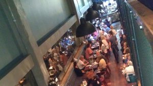 オーストラリア　レストラン