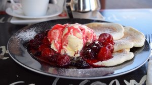 Windsorのカフェでクレープ