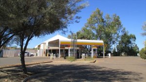 エアーズロックリゾート内のガソリンスタンド